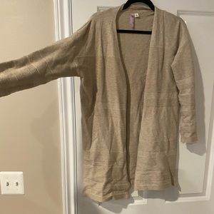 Francesca’s open cardigan